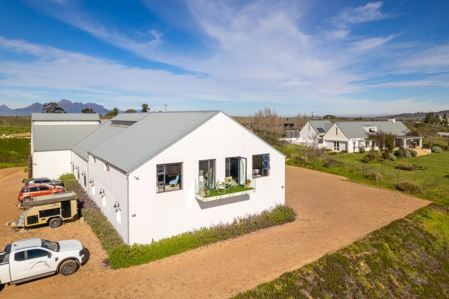 5 Bedroom Property for Sale in Stellenbosch Farms Western Cape